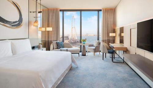 Deluxe Sea View Room & World's Highest Infinity Pool Access