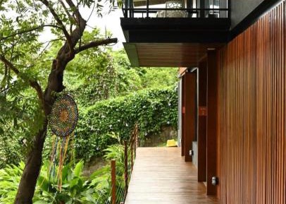 Studio with Garden View