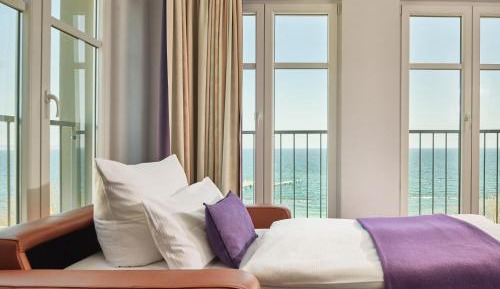 Comfort Triple Room with Sea View