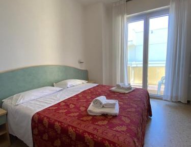 Triple Room with Lateral Sea View