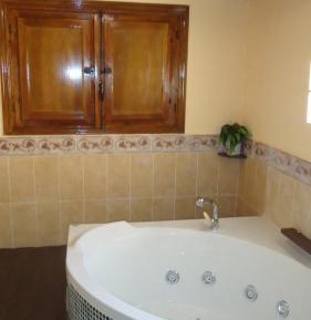 One-Bedroom Apartment with Spa Bath (2 People)