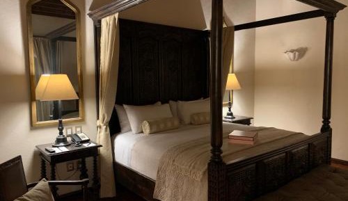 King Suite with Spa Bath