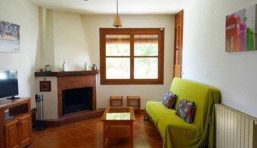 Apartment with Mountain View