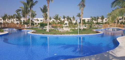 Ground Floor Apartment With Private Garden and Terrace Lake View