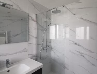 Quadruple Room with Private Bathroom