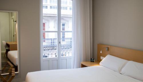 Superior Double or Twin Room with Terrace