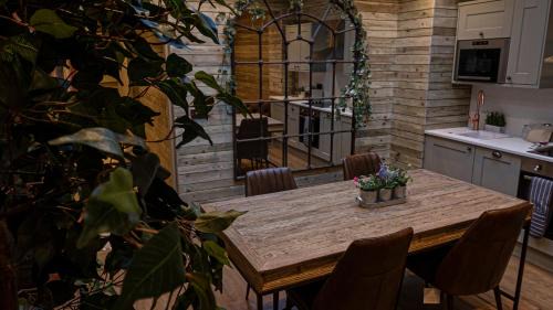 The Tree House - (Two Bedroom Apartment)