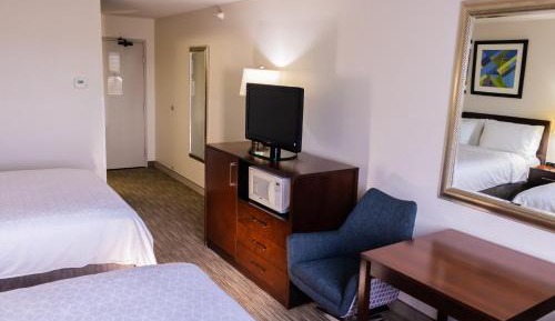 Standard Queen Room with Two Queen Beds