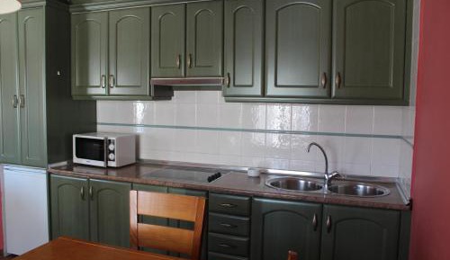 Two-Bedroom Apartment with Mountain View