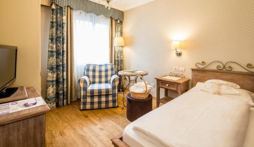 Comfort Single Room