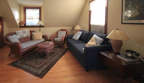 One Bedroom Apartment