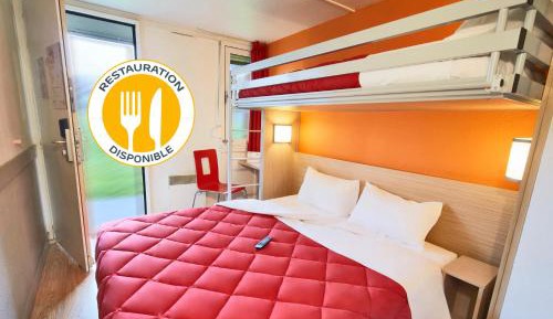 Triple Room with 1 Double + 1 Single Bed