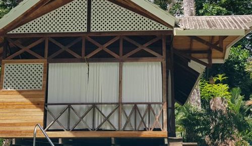 Deluxe Bungalow with Garden View