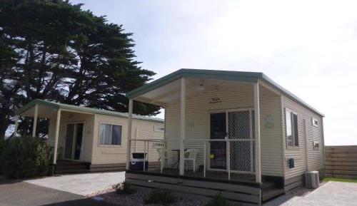 Deluxe Two-Bedroom Cabin