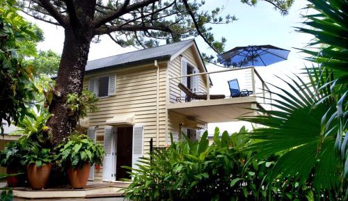 One-Bedroom Cottage (4 Owen Street)