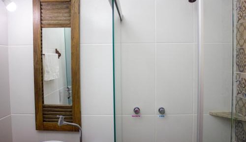 Quadruple Room with Private Bathroom