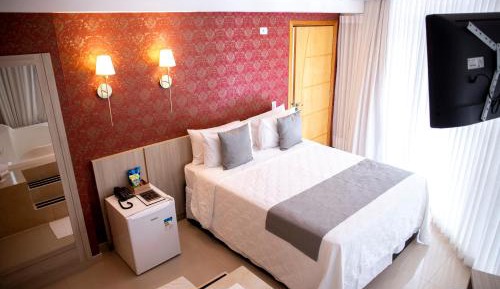 Deluxe Suite with Spa Bath