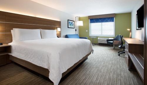 King Suite with Mobility Accessible Roll-In Shower