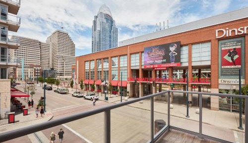 Guest room, 2 Queen, Balcony 