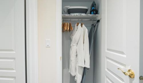 Deluxe Queen Suite