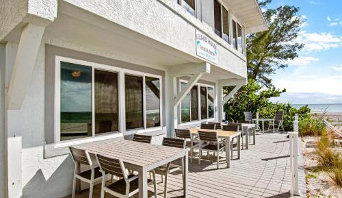 Studio Apartment with Sea View