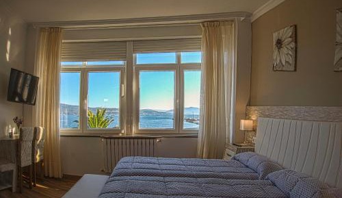 Standard Twin Room with Sea View