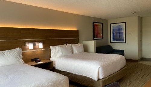 Queen Suite with Sofa Bed - Non-Smoking