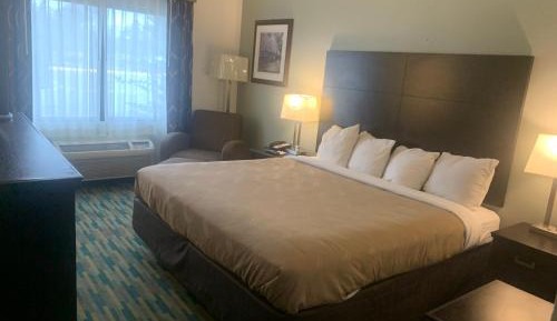 King Room - Accessible/Non-Smoking