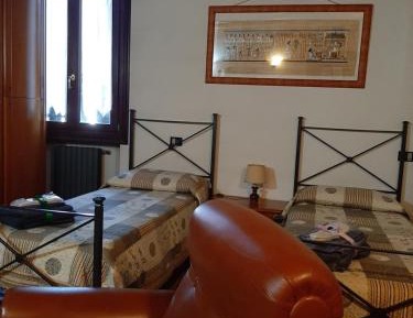 Double or Twin Room with Private External Bathroom