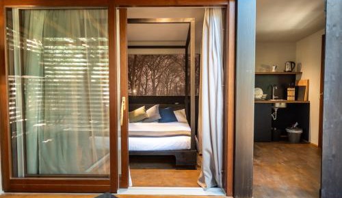 One-Bedroom Bungalow