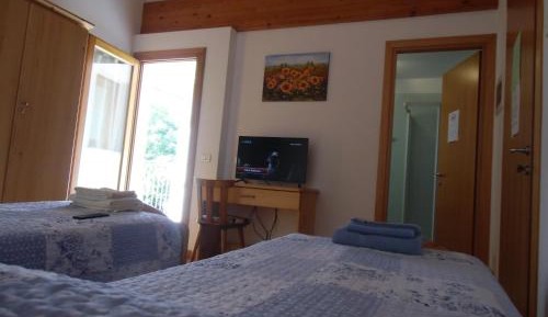 Standard Twin Room with Garden View