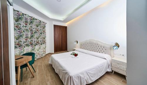 Double or Twin Room with Pool View