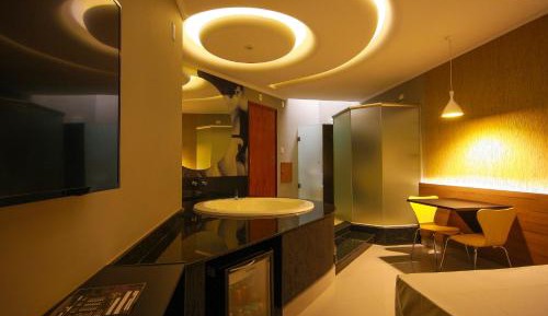 Queen Room with Spa Bath