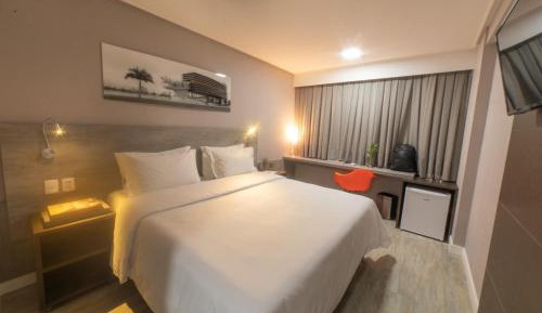 Standard Double - 1 King Bed