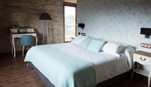 Queen Room with Spa Bath