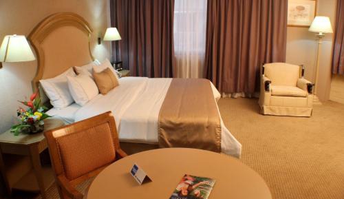 King Room - Non-Smoking