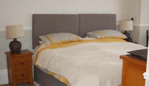 Twin Room with Private Bathroom