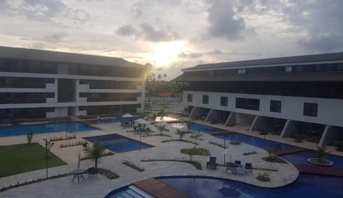 Apartment with Pool View 