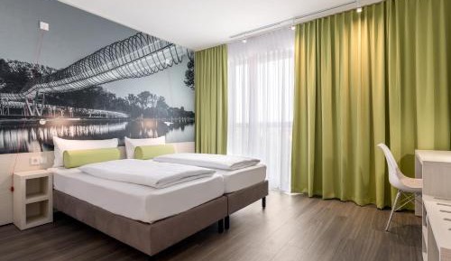 Standard Accessible Room