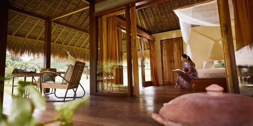 Bungalow with Garden  View with Free Return Boat from Kores Harbor to Gili Asahan (Based on Schedule)