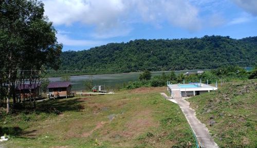 Bungalow - Water Front 