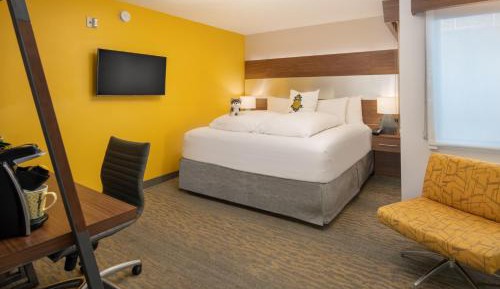  Z King w/Communication Features