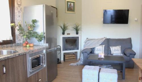 Apartment with Pool View 