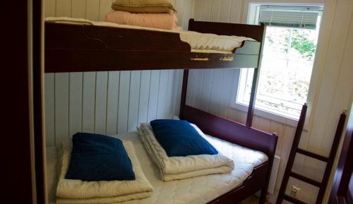 One-Bedroom Cottage with Private Bathroom