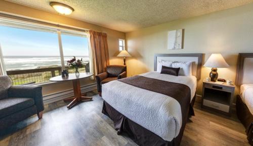 Queen Room with Two Queen Beds - Sea View