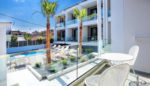 King Room with Pool View