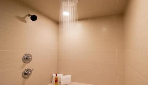 Suite with Spa Bath