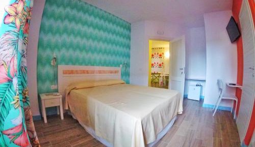 Double or Twin Room with Private Bathroom