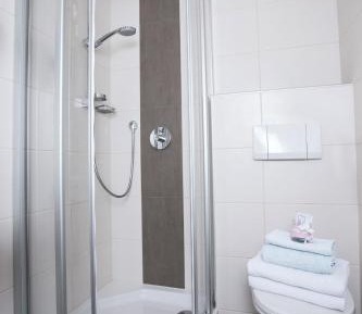 Apartment (2 Adults)