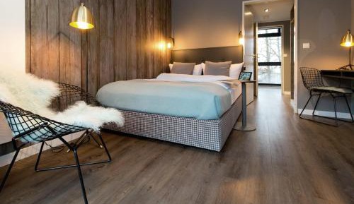 Single Room with Balcony